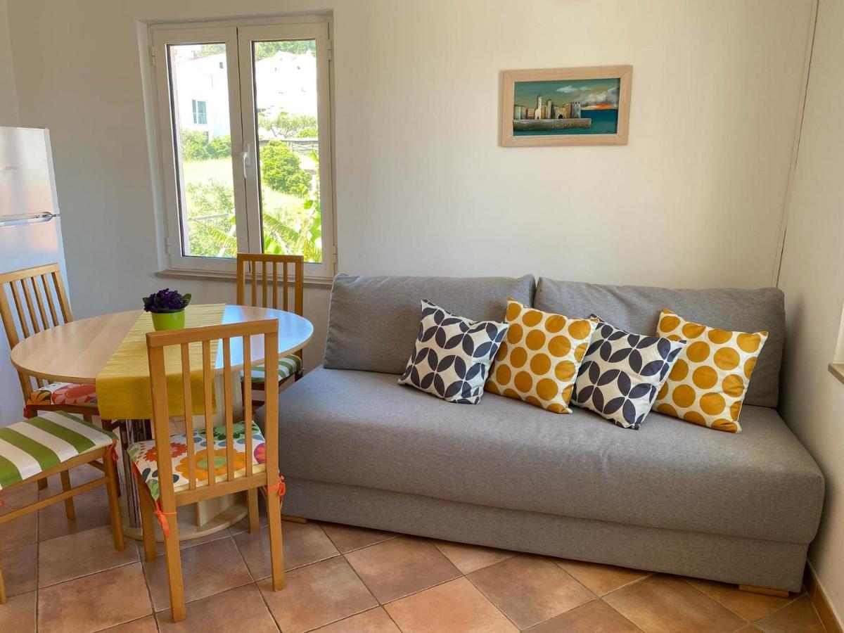 Terrace Apartment *