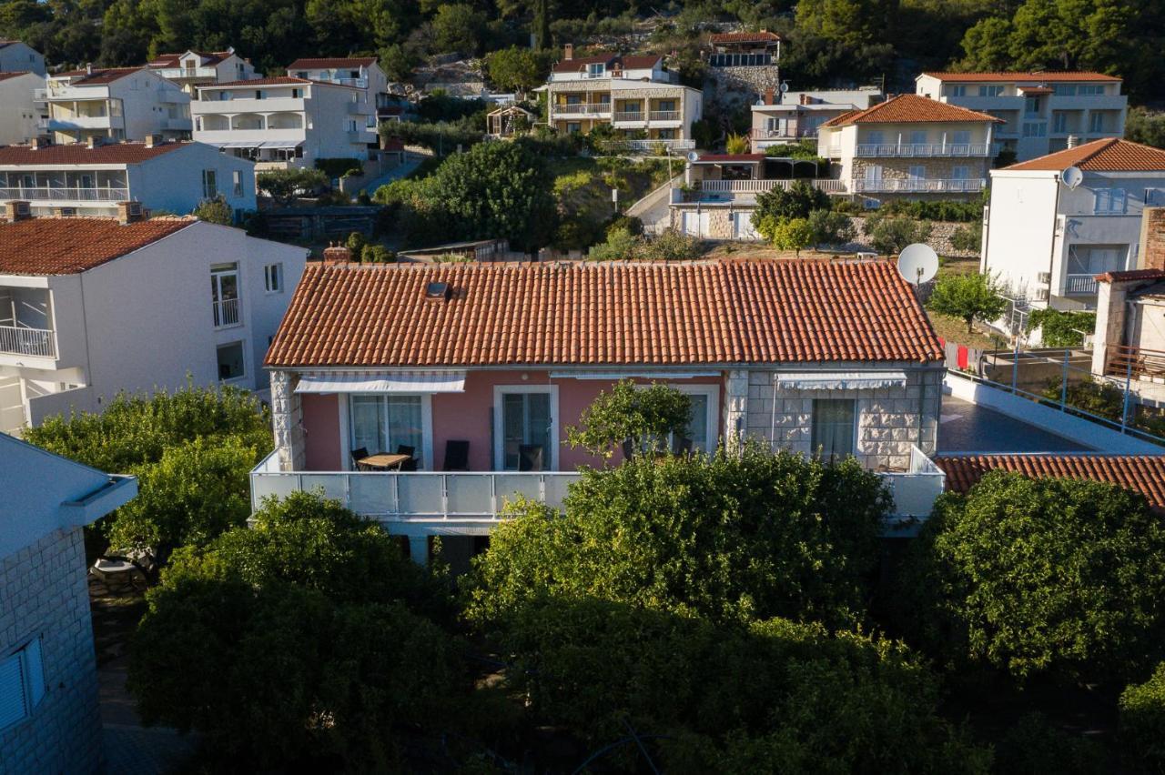 Apartment Terrace *