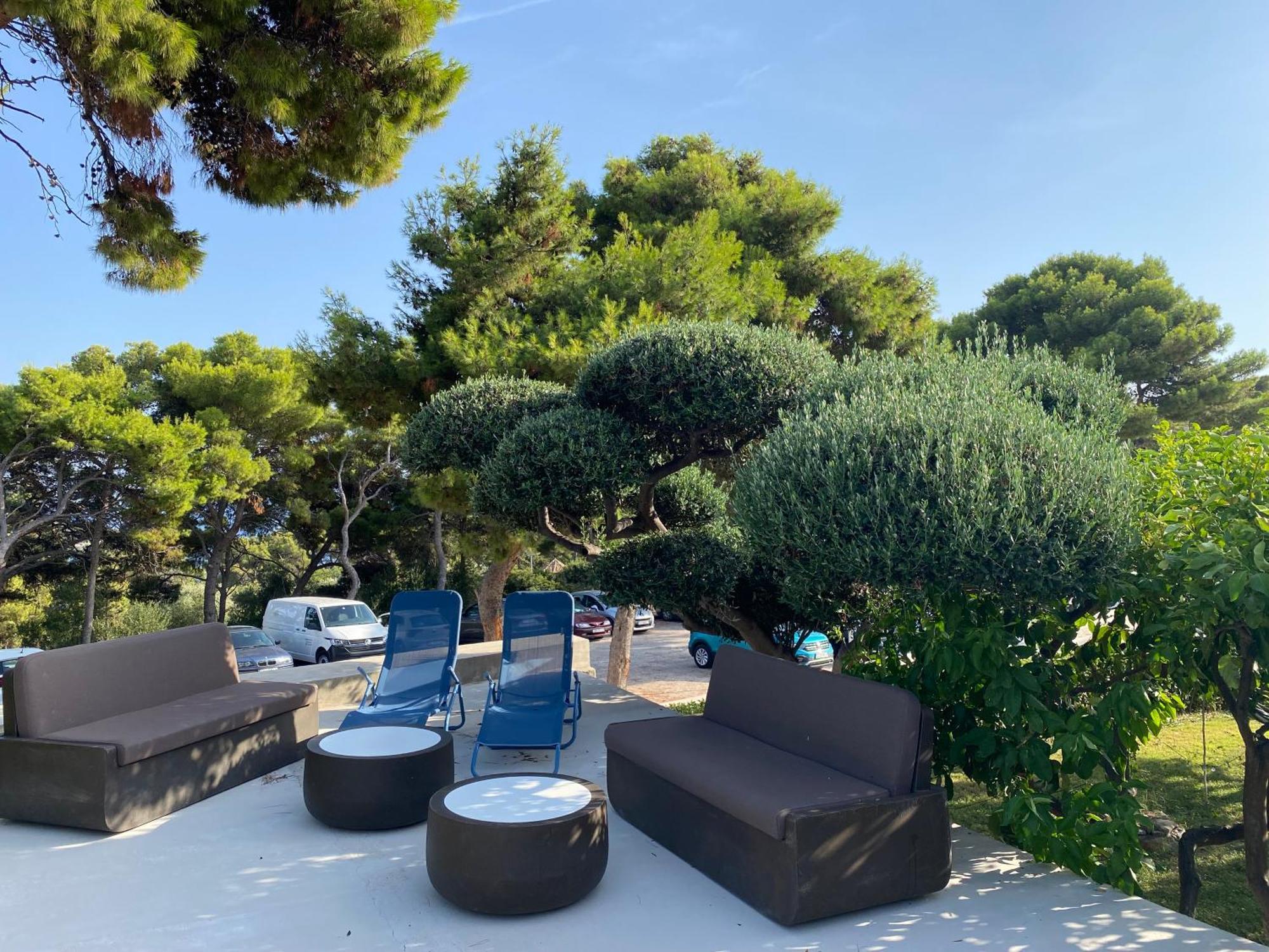 Terrace *